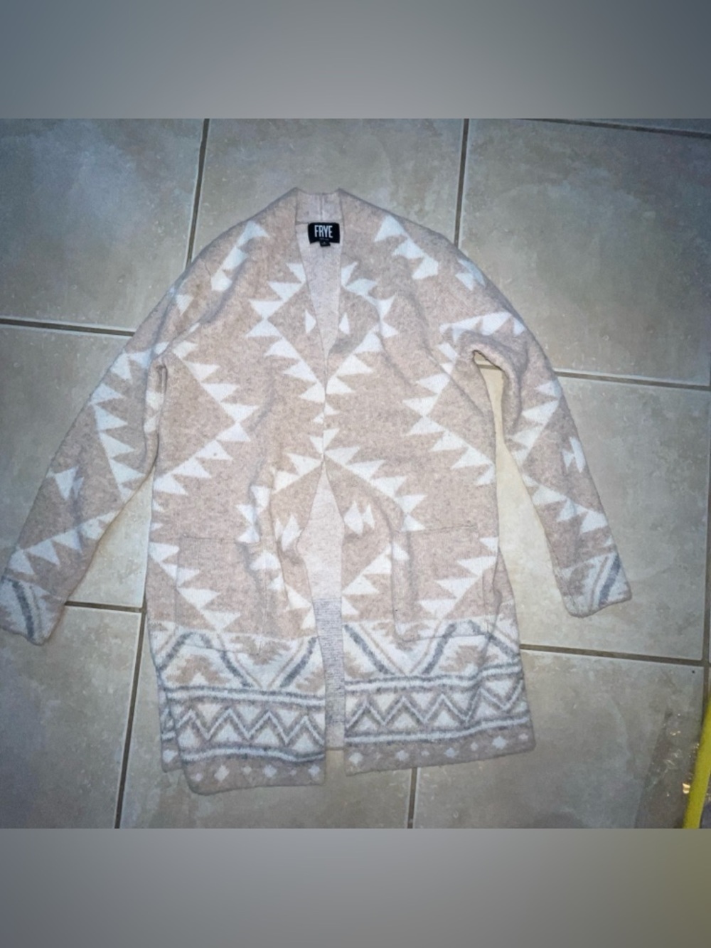Frye Cardigan Sweater Womens Small Beige Stretch Aztec Patterned Knit Cozy